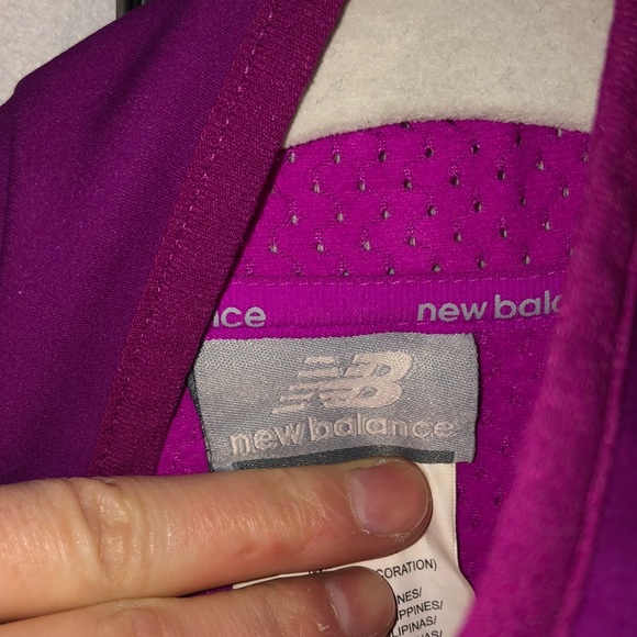 New balance jacket - Picture 3 of 9